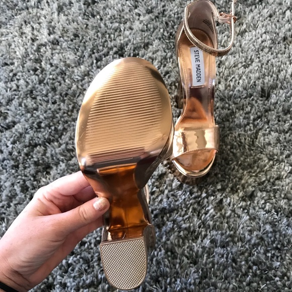 Steve Madden rose gold chunky heel - Picture 3 of 3